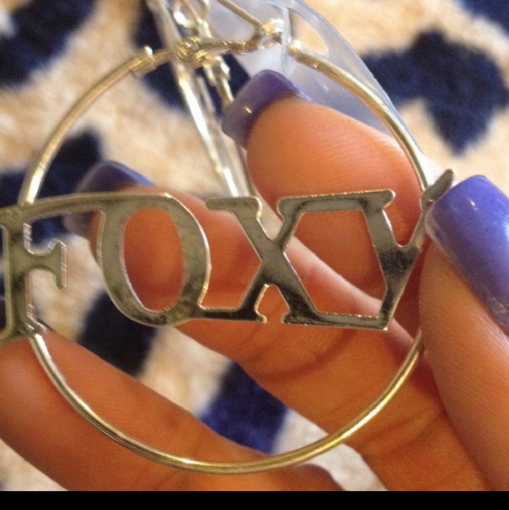 Foxy hoops
